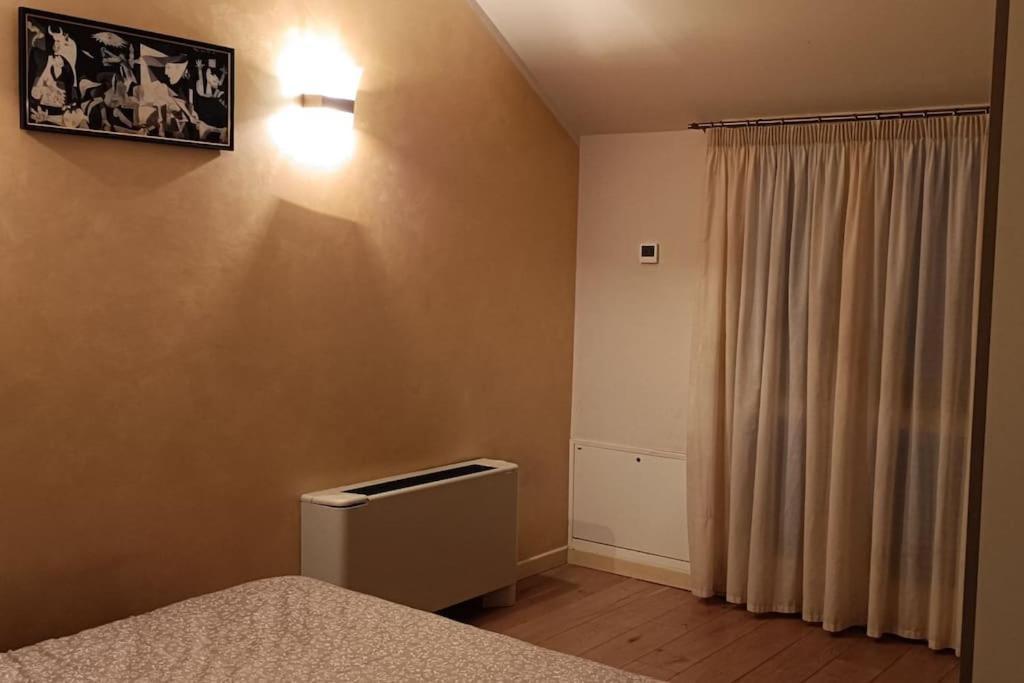 Central Terrace Escape With Jacuzzi Тимишоара Экстерьер фото